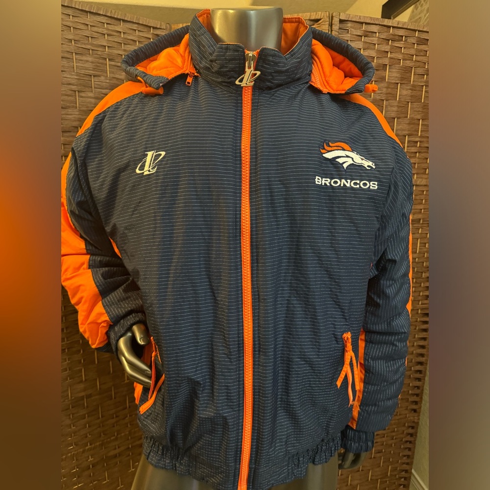 Vintage 90s Denver Broncos Athletic ProLine NFL Puffer Coat XL Rips In Pockets